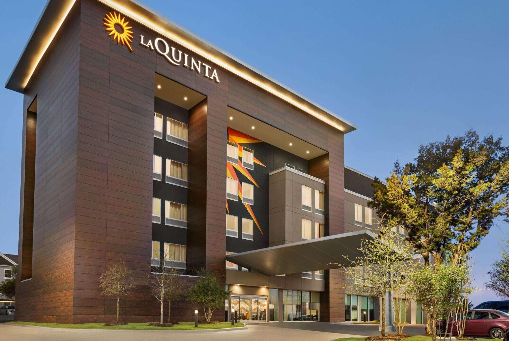 La Quinta Inn & Suites By Wyndham Austin South Exterior foto